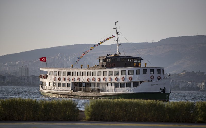 İzmir Bay with Ferry of Bergama